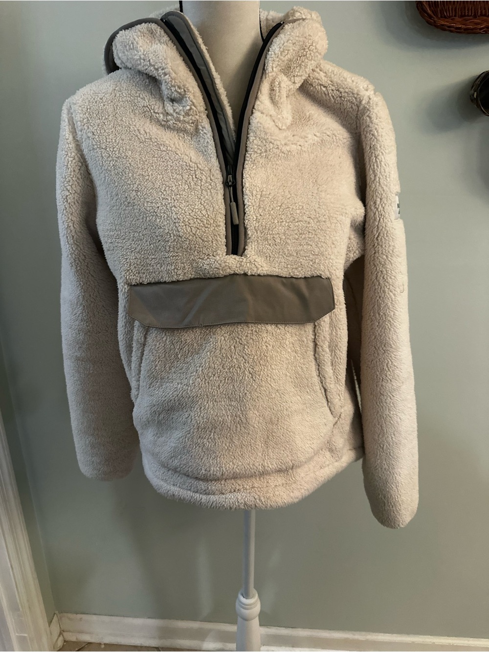 The North Face Women's Cream Sherpa Fleece Jacket